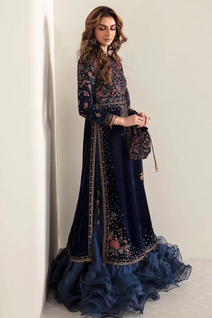 Embroidered Velvet Suit for Women Embroidered Velvet Suit for Women